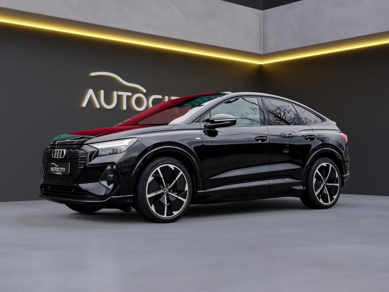 Audi Q4 Sportback e-tron - 35 e-tron S Line 3x Pano l Camera l Keyless l VOL OPTIES - AutoWereld.nl
