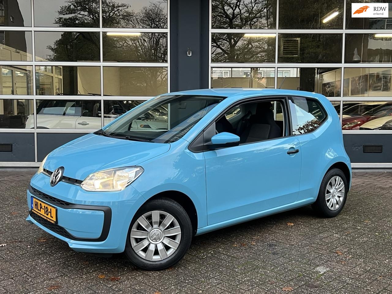 Volkswagen Up! - 1.0 BMT take up AIRCO | 62dKM | AUX | FRISSE AUTO - AutoWereld.nl