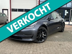 Tesla Model 3 - Long Range AWD 75 kWh BLACK LINE