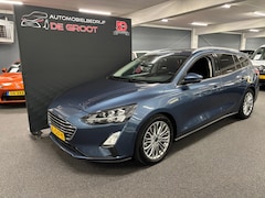 Ford Focus Wagon - 1.5 EcoBoost Titanium Business NL-auto met trekhaak, Apple/Android Carplay