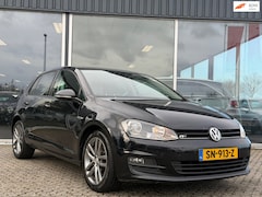 Volkswagen Golf - 1.2 TSI Highline R-LINE/NAVI