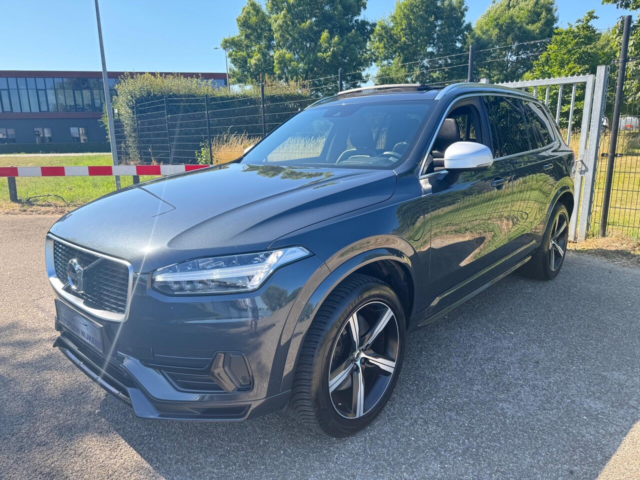 Volvo XC90 - 2.0 T8 Twin Engine AWD R-Design Pano Camera Memory 7Pers - AutoWereld.nl