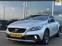 Volvo V40 Cross Country - 1.6 T4 Momentum AUTOMAAT/APPLECARPLAY/LED