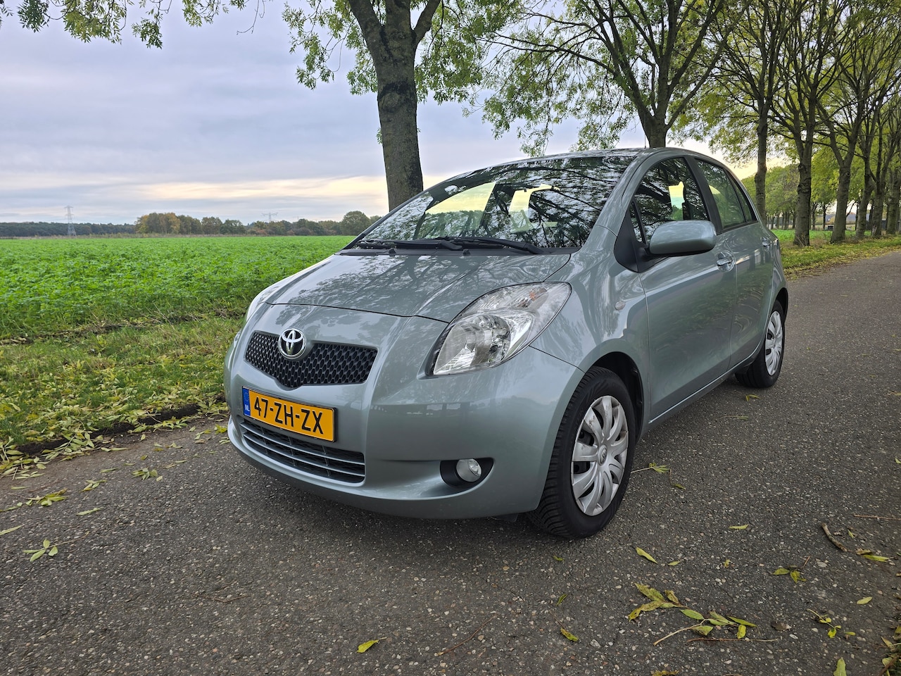 Toyota Yaris - 1.3 VVTi Sol MMT - AutoWereld.nl