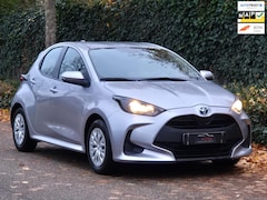 Toyota Yaris - 1.5 Hybrid Active 1e EIG Automaat Camera Navi CarPlay BTW AUTO
