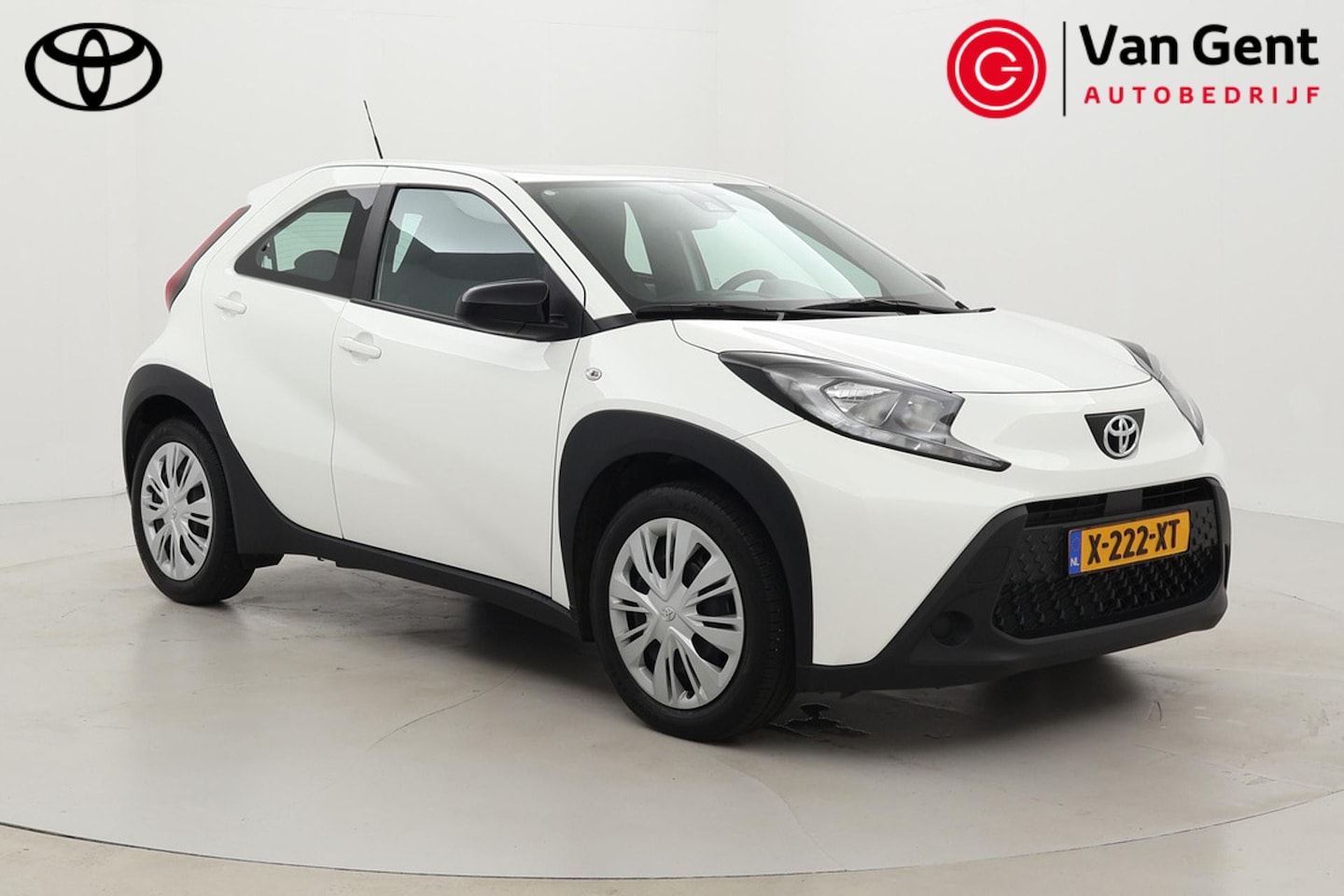 Toyota Aygo X - 1.0 VVT-i S-CVT Play | Apple Carplay / Android Auto | Adaptive Cruise | Airco | Camera | R - AutoWereld.nl