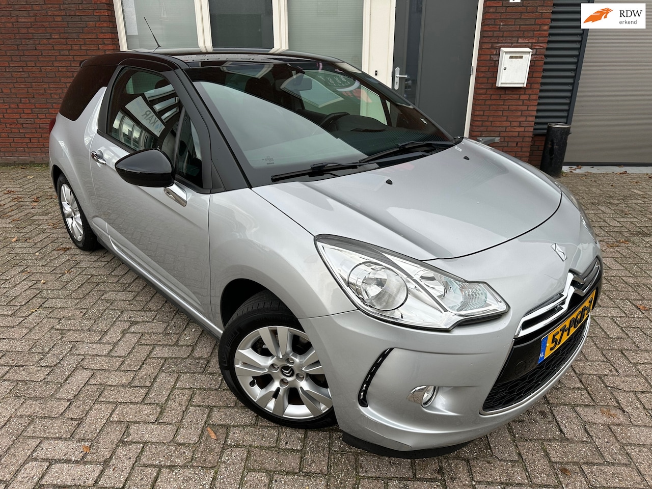 Citroën DS3 - 1.6 So Chic / Cruise / Airco / LM / NAP / 1e Eig - AutoWereld.nl