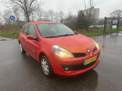 Renault Clio - 1.2-16V Authentique Airco Radio/Cd