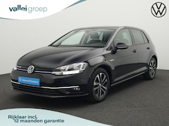 Volkswagen Golf - 1.5 TSI 130 pk DSG Highline | Stoelverwarming | Parkeersensoren voor/achter | Adaptive Cru