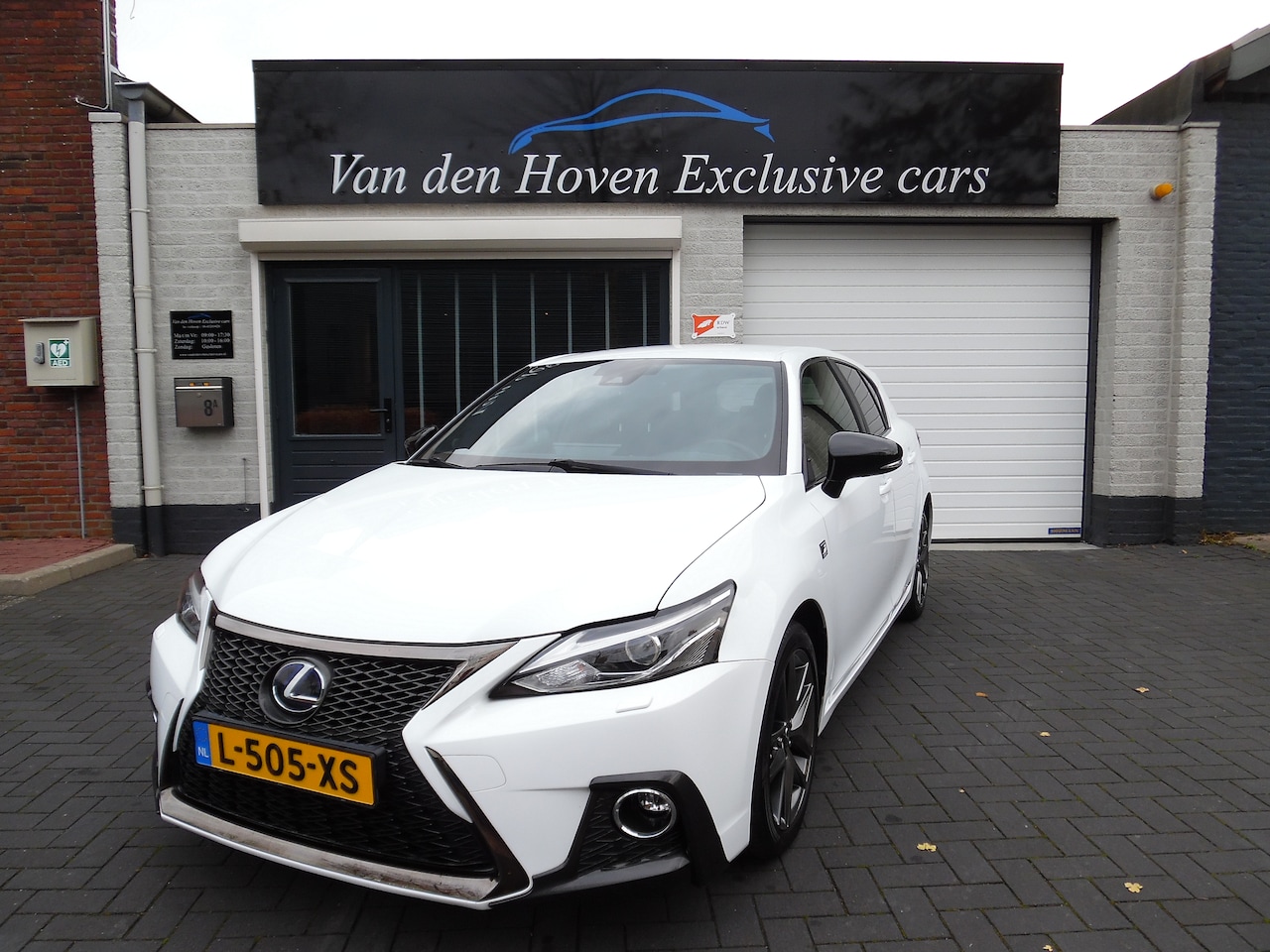 Lexus CT - 200h F Sport Line - AutoWereld.nl