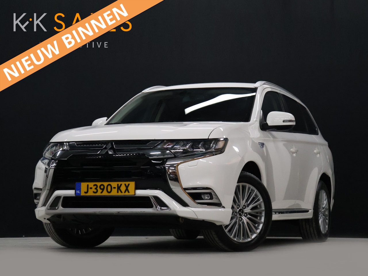 Mitsubishi Outlander - 2.4 PHEV Pure+ [TREKHAAK, CAMERA, CRUISE CONTROL, BLUETOOTH TELEFOON, STOELVERWARMING, FLI - AutoWereld.nl