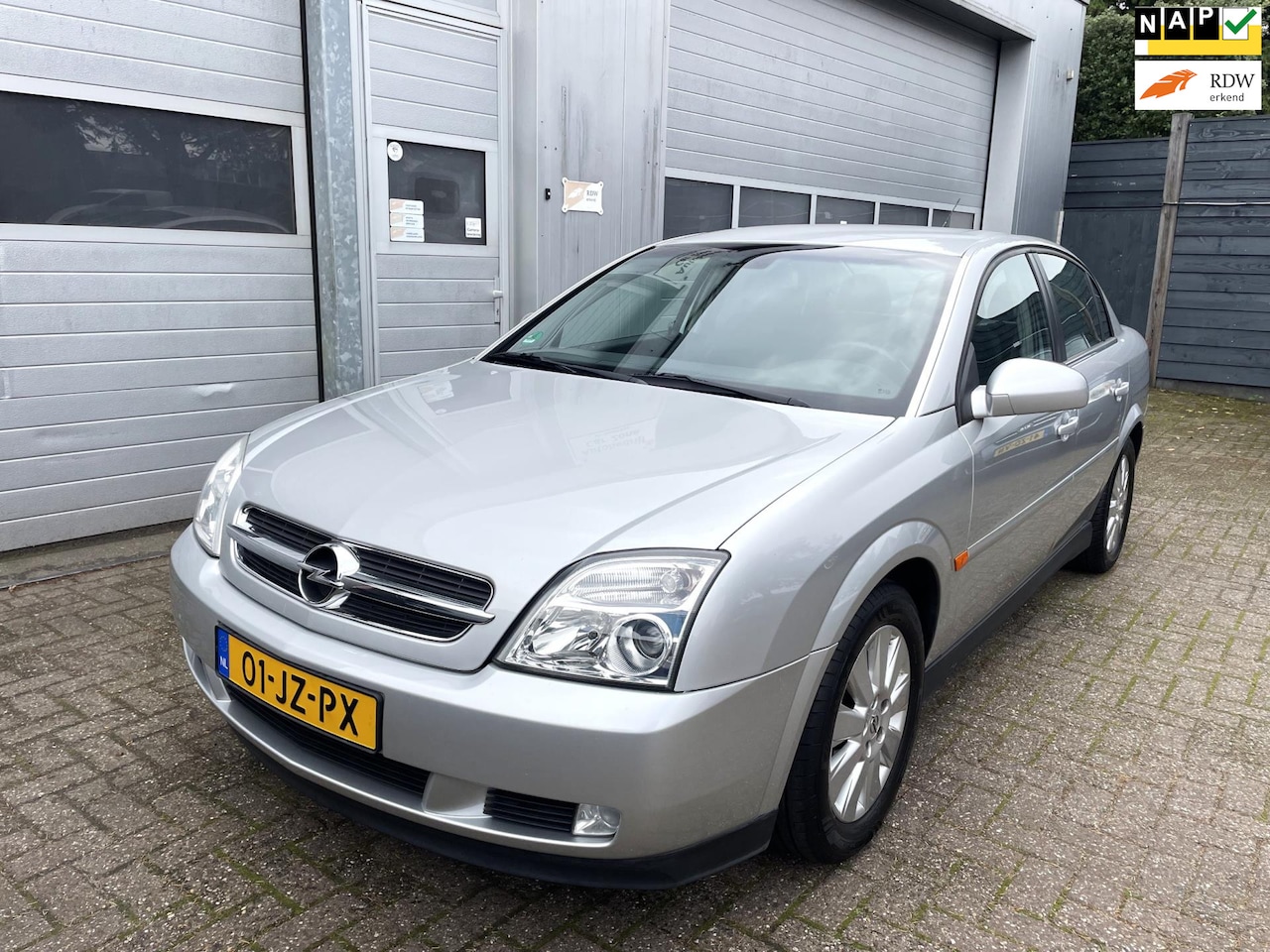 Opel Vectra - 1.8-16V Elegance-Navi-Clima-Cruise-Trekhaak-APK - AutoWereld.nl