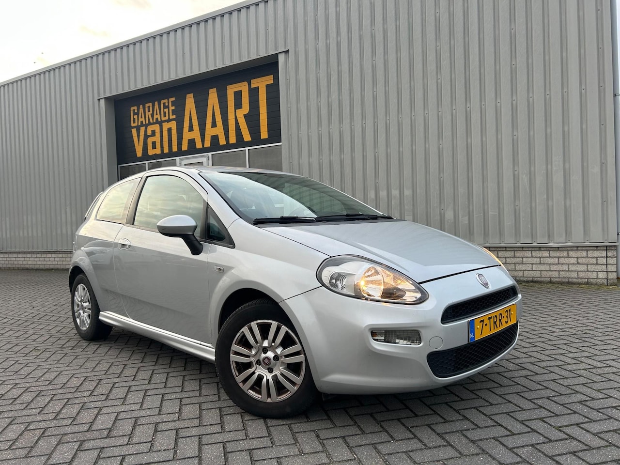 Fiat Punto Evo - 0.9 TwinAir Street | DEALER OH | AIRCO | - AutoWereld.nl