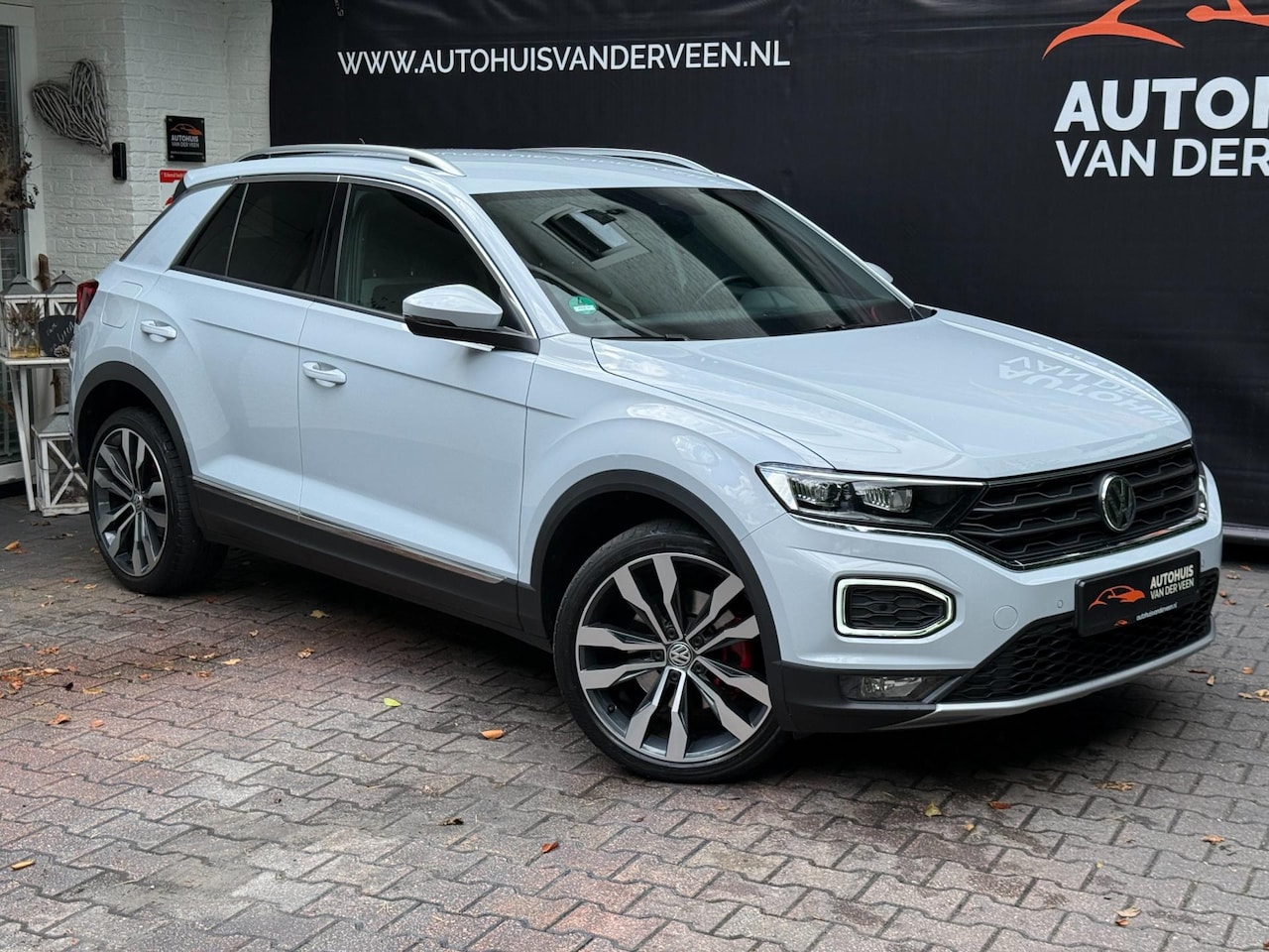 Volkswagen T-Roc - 1.5 TSI Sport 1.5 TSI Sport, ACC/Sound/Clima/19 Inch/Etc! - AutoWereld.nl
