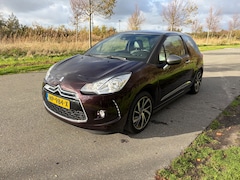 DS 3 - 1.2 PureTech So Chic Leer, Stoelverwarming