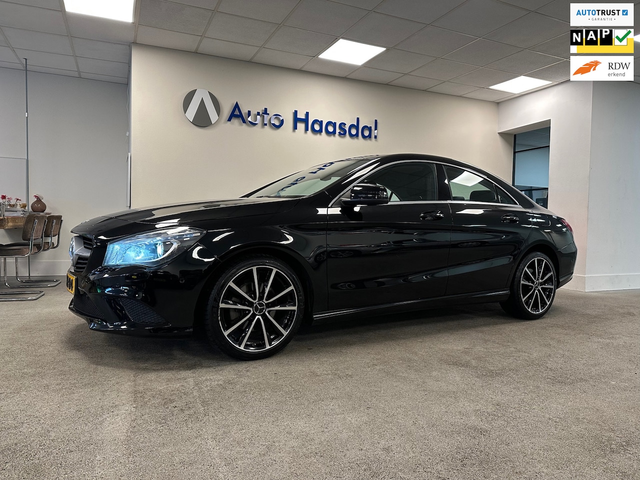 Mercedes-Benz CLA-Klasse - 180 Ambition|18"|XENON|LEDER|NAVI|CRUISE|BLUETOOTH - AutoWereld.nl