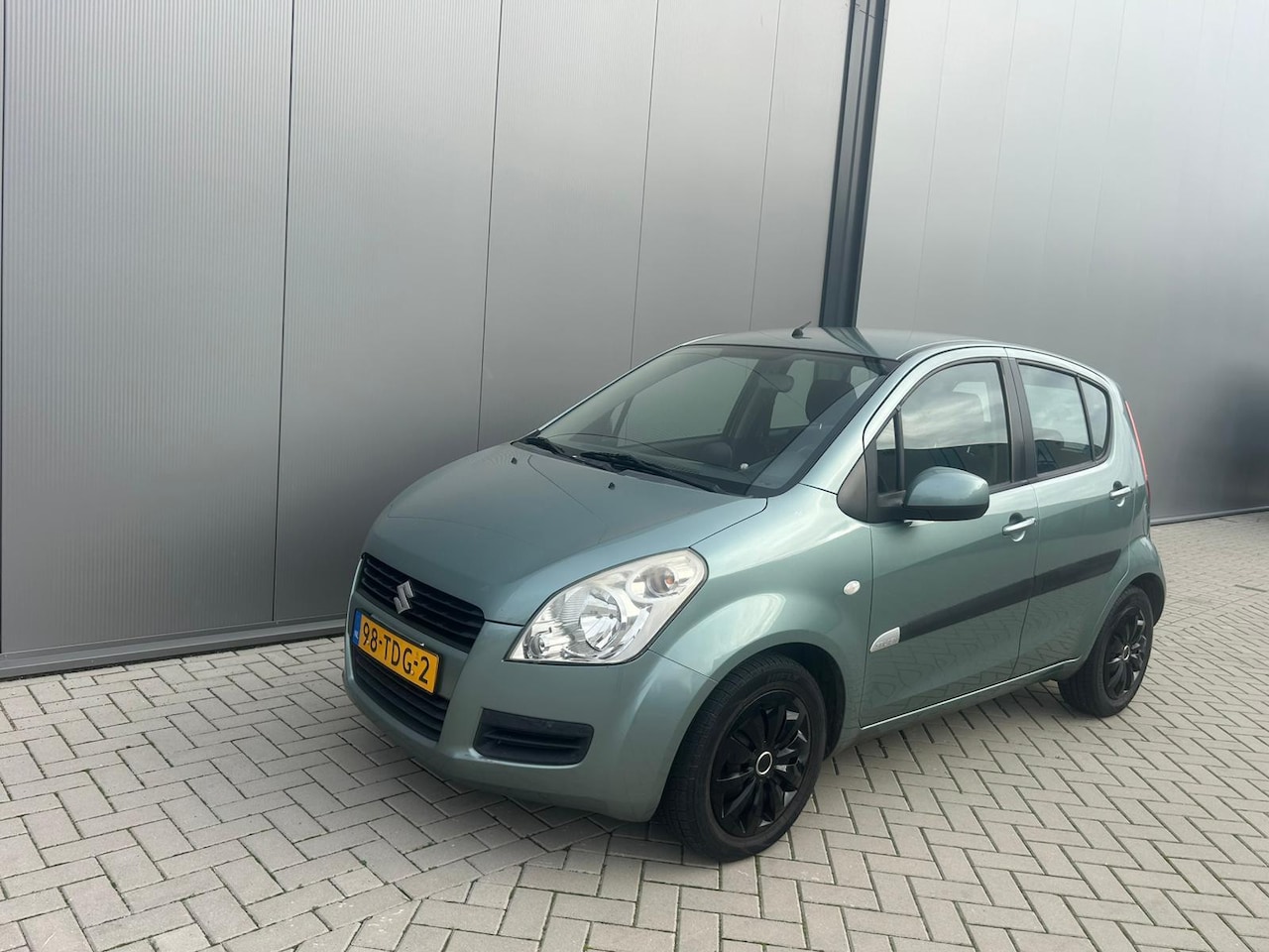 Suzuki Splash - 1.0 VVT Comfort 1.0 VVT Comfort - AutoWereld.nl