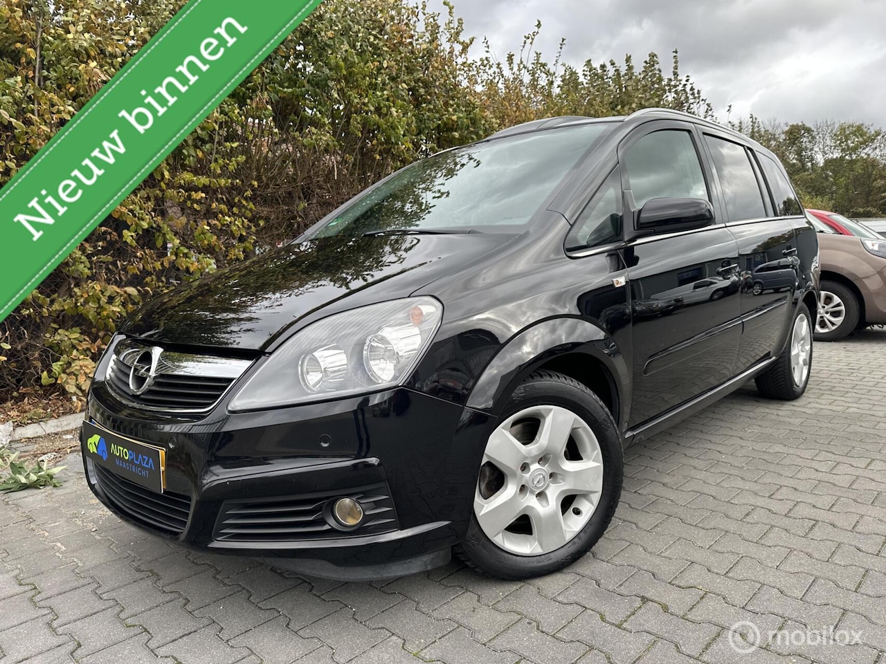 Opel Zafira - 2.2 Essentia / 7P / Automaat / Meeneemprijs ! - AutoWereld.nl