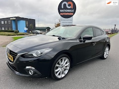 Mazda 3 - 3 2015 * 2.0 GT-M * 120PK * CAMERA * PDC * CLIMA *STOELVER * FULL OPTIONS INC NIEUWE APK