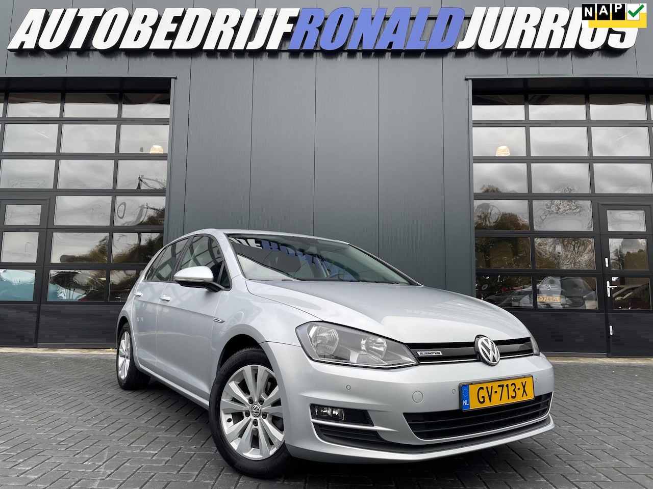 Volkswagen Golf - 1.0 TSI Comfortline NL.Auto/Navigatie/Trekhaak/Climatronic/Lichtmetaalvelgen/Goed Onderhou - AutoWereld.nl