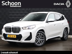 BMW X1 - sDrive18i M-sport Automaat | Sportstoelen | Camera | Stoelverwarming | Carplay | Elek. Kle