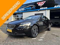 Volvo V40 - 1.5 T2 Nordic+ /Nieuwe apk bij aflevering/Panorama raam/Camera/LM velgen All season banden