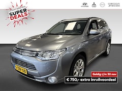 Mitsubishi Outlander - 2.0 PHEV Instyle+ // KEURIGE STAAT // FULL OPTIONS