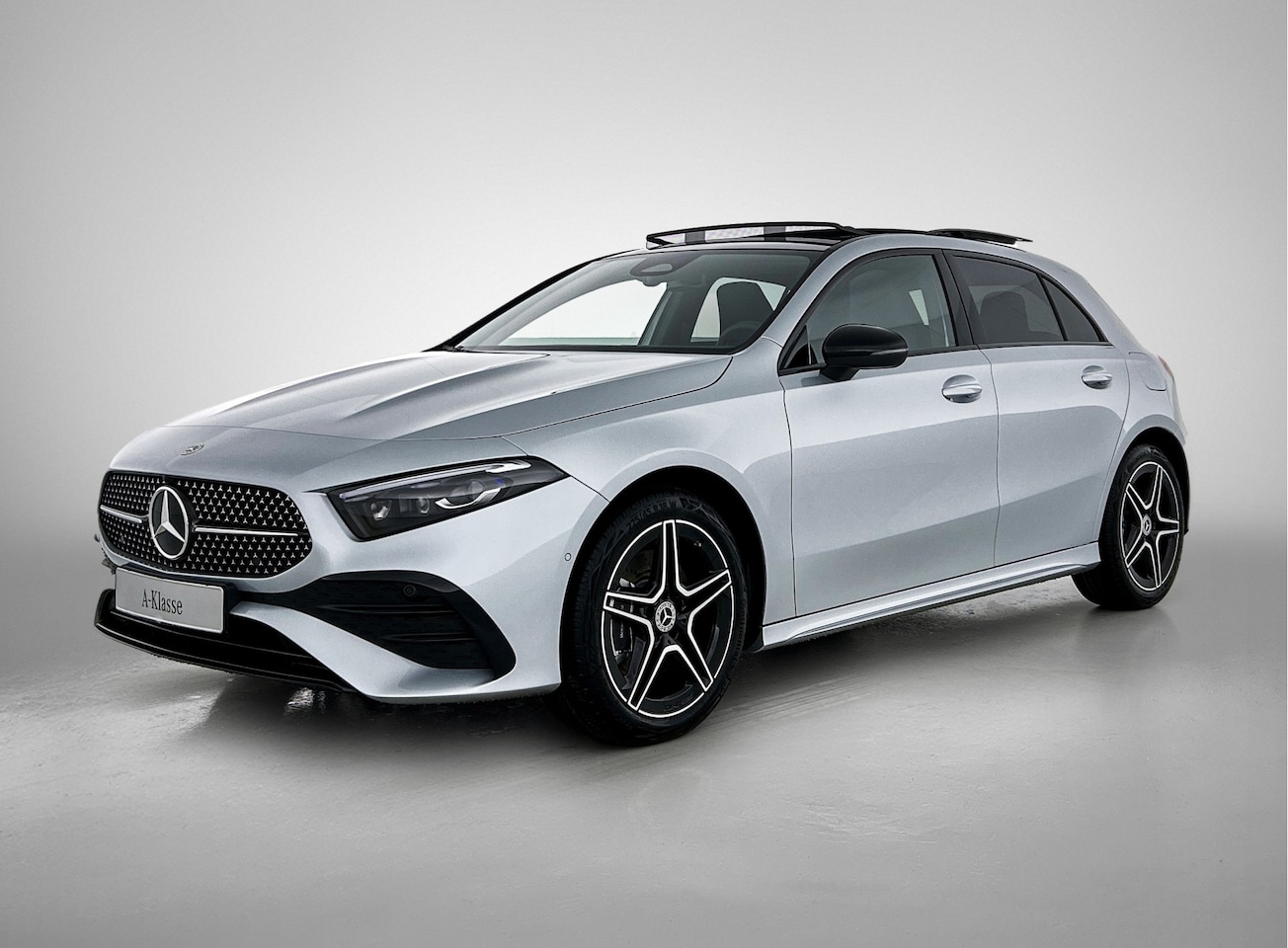 Mercedes-Benz A-klasse - 250 e Business Solution AMG | Nightpakket | Panoramaschuifdak | Multibeam LED | Stoelverwa - AutoWereld.nl