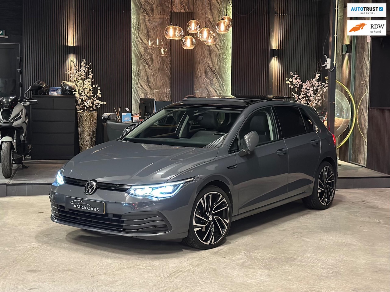 Volkswagen Golf - 1.5 eTSI|PANO|DSG|MEMORY|BOMVOL! - AutoWereld.nl