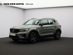Volvo XC40 - 2.0 B4 Plus Dark / Trekhaak / Harman Kardon / Elektrische Stoelen / Stoel+Stuurverwarming