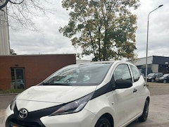 Toyota Aygo - 1.0 VVT-i x-now ZEER NETTE STAAT