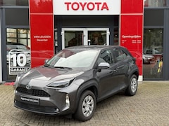 Toyota Yaris Cross - 1.5 Hybrid 115 APPLE/ANDROID AUTO CRUISE ADAPTIEF DIGITAAL DISPLAY ALL SEASON BANDEN CAMER