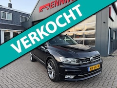 Volkswagen Tiguan - 2.0 TDI Highline R-Line / ACC / LED / Virtual / Sportleder / Trekhaak / NL Auto met NAP