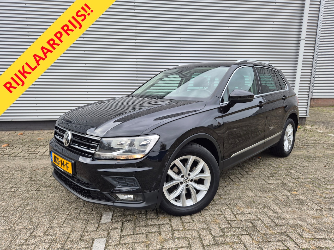 Volkswagen Tiguan - 1.5 TSI ACT Comfortline Business 1.5 TSI ACT Comfortline Business,automaat,Elec.trekhaak,Navigatie,stoelverwarming,parkeers - AutoWereld.nl