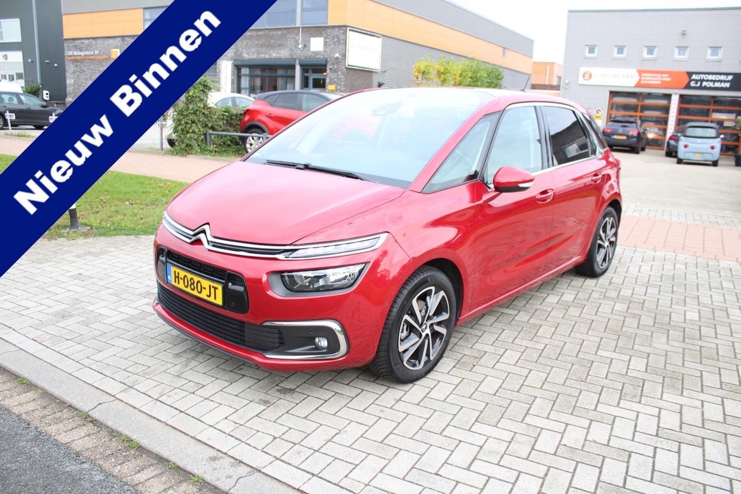 Citroën C4 SpaceTourer - 1.2 PureTech Shine Clima-Cruise-Navi-Camera-Pano-Trekhaak 12 Maanden Bovag Garantie !! - AutoWereld.nl