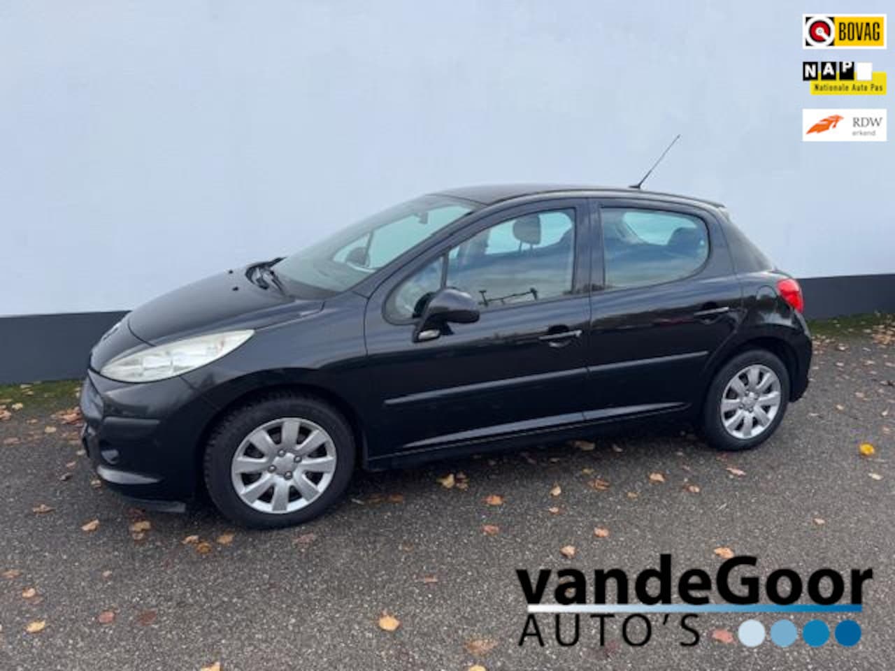 Peugeot 207 - 1.4-16V Color-line 1.4-16V Color-line, '07, 5-drs, airco, trekhaak ! - AutoWereld.nl