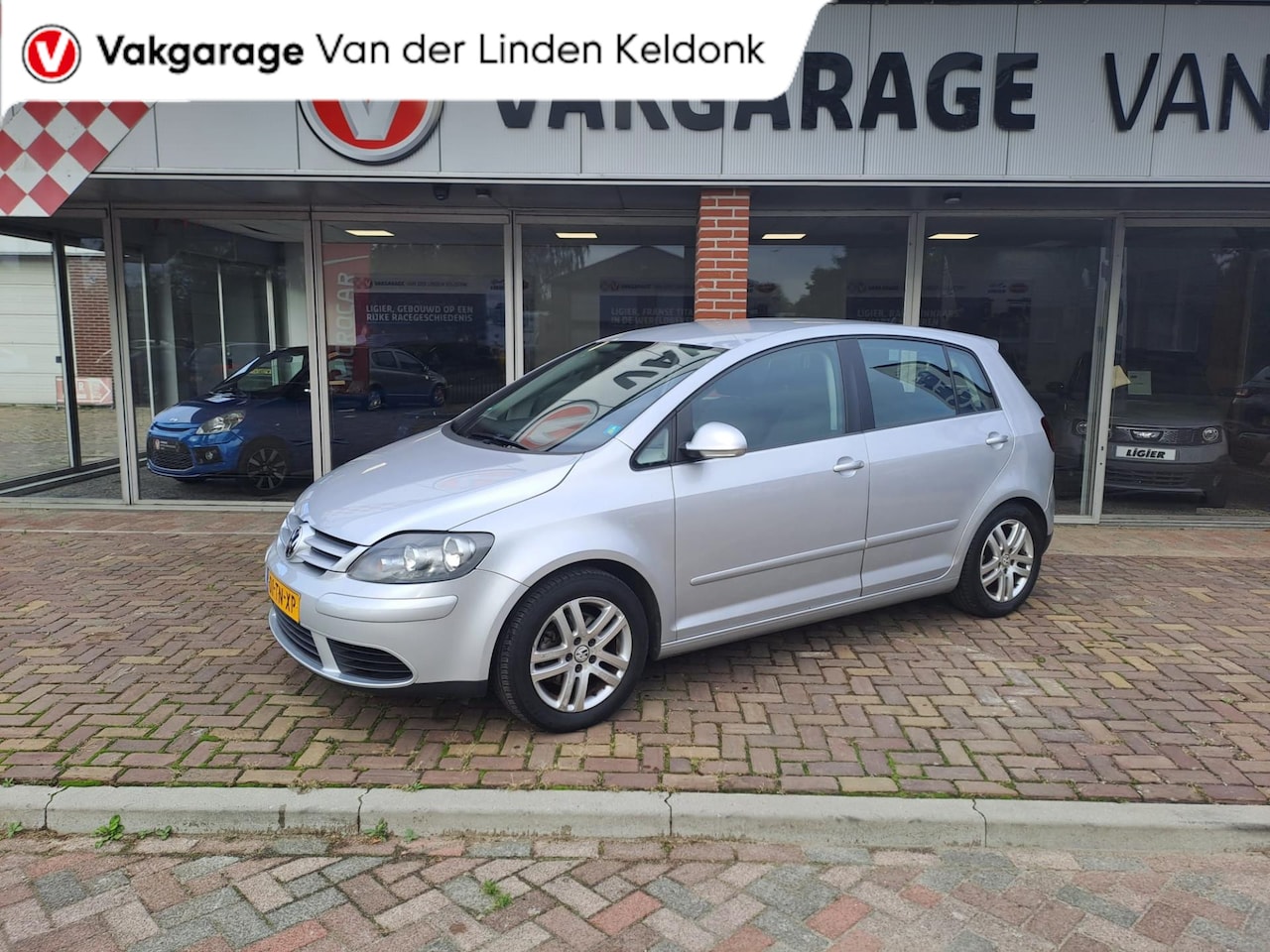 Volkswagen Golf Plus - 1.6 FSI Comfortline 1.6 FSI Comfortline - AutoWereld.nl