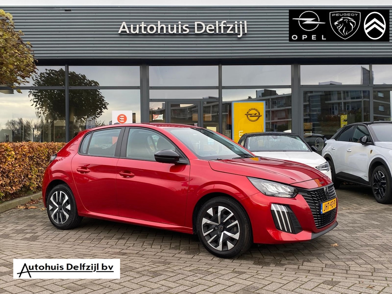 Peugeot 208 - 1.2 PureTech 100pk Active Navi - AutoWereld.nl