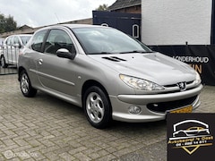 Peugeot 206 - 1.4 Air-line 3 | AIRCO | APK | VEEL ONDERHOUD |