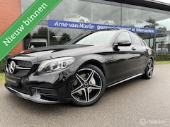 Mercedes-Benz C-klasse - 180 AMG Line Facelift, Pano, 360 Camera, MultibeamLed, 9G tronic, Dodehoekassisgt