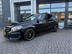 Mercedes-Benz B-klasse - 180 Ambition AMG-Line Automaat Navigatie Parkeersensoren