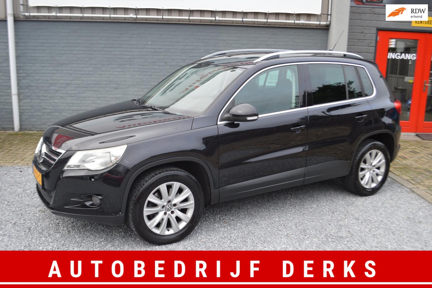Volkswagen Tiguan - 1.4 TSI Sport&Style 4Motion Pano 5Drs Trekhaak Garantie - AutoWereld.nl