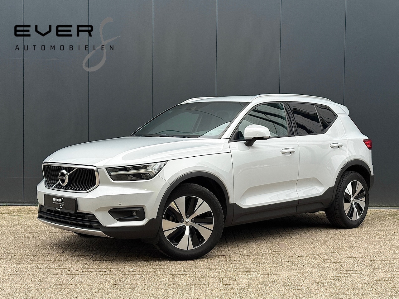 Volvo XC40 - 1.5 T3 Pro, 163PK, Safe Pro/Pack, Surround/Pack, Bliss, Camera, Keyless, Standkachel, Trek - AutoWereld.nl
