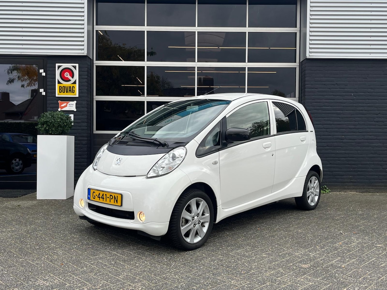 Peugeot iOn - Active Active, Automaat, Airco, Radio, Icnl BTW, NAP - AutoWereld.nl