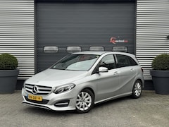 Mercedes-Benz B-klasse - 180 d Business Solution | Navigatie | Camera | Stoelverwarming | LED | Lichtmetalen Velgen