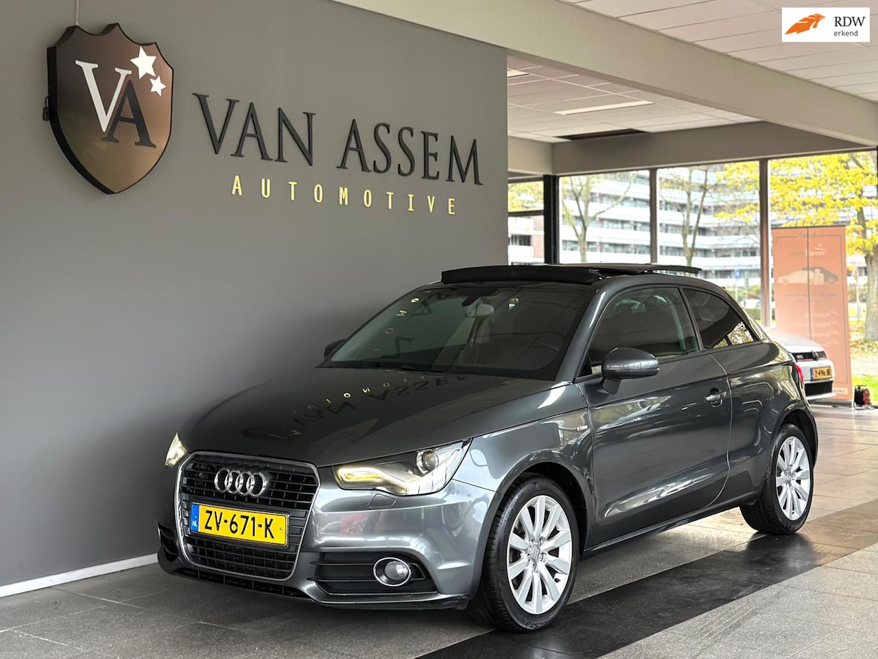 Audi A1 - 1.2 TFSI|S-LINE|PANORAMA|STOELVERWARM| NWE KETTING - AutoWereld.nl