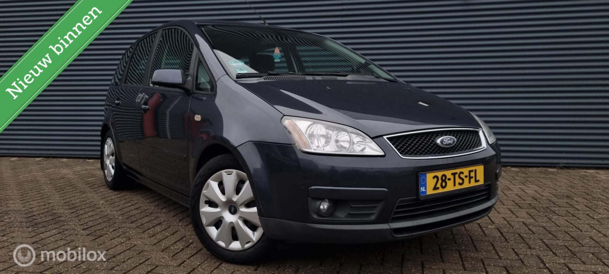 Ford Focus C-Max - 2.0-16V Futura TREKHAAK/AIRCO - AutoWereld.nl