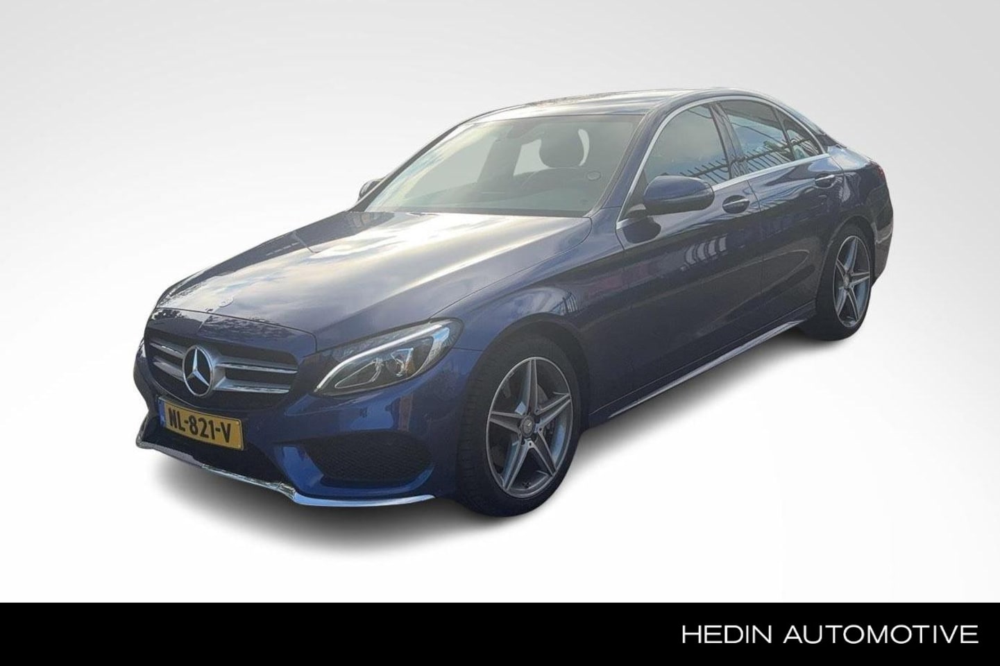 Mercedes-Benz C-klasse - C 180 Limousine AMG Line | Parkeerpakket | Spiegelpakket | Stoelverwarming | Cruise Contro - AutoWereld.nl