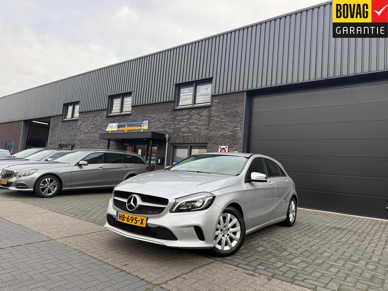 Mercedes-Benz A-klasse - 160 Ambition | 1E EIGENAAR | 12MND GARANTIE | LED | NAVI | CARPLAY | CRUISE | LMV | - AutoWereld.nl
