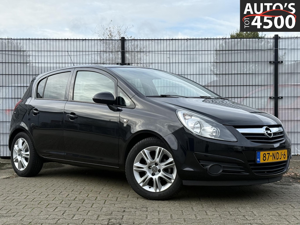 Opel Corsa - 1.4-16V '111' Edition Airco/Cruise/Flexfix! - AutoWereld.nl